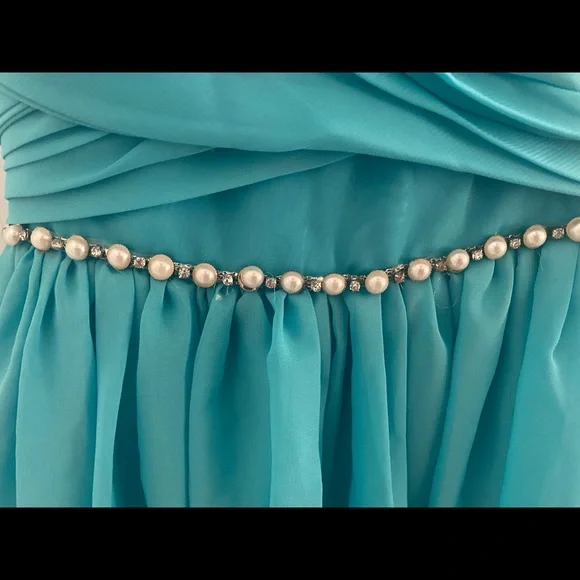 Dress - Picture 5 of 8